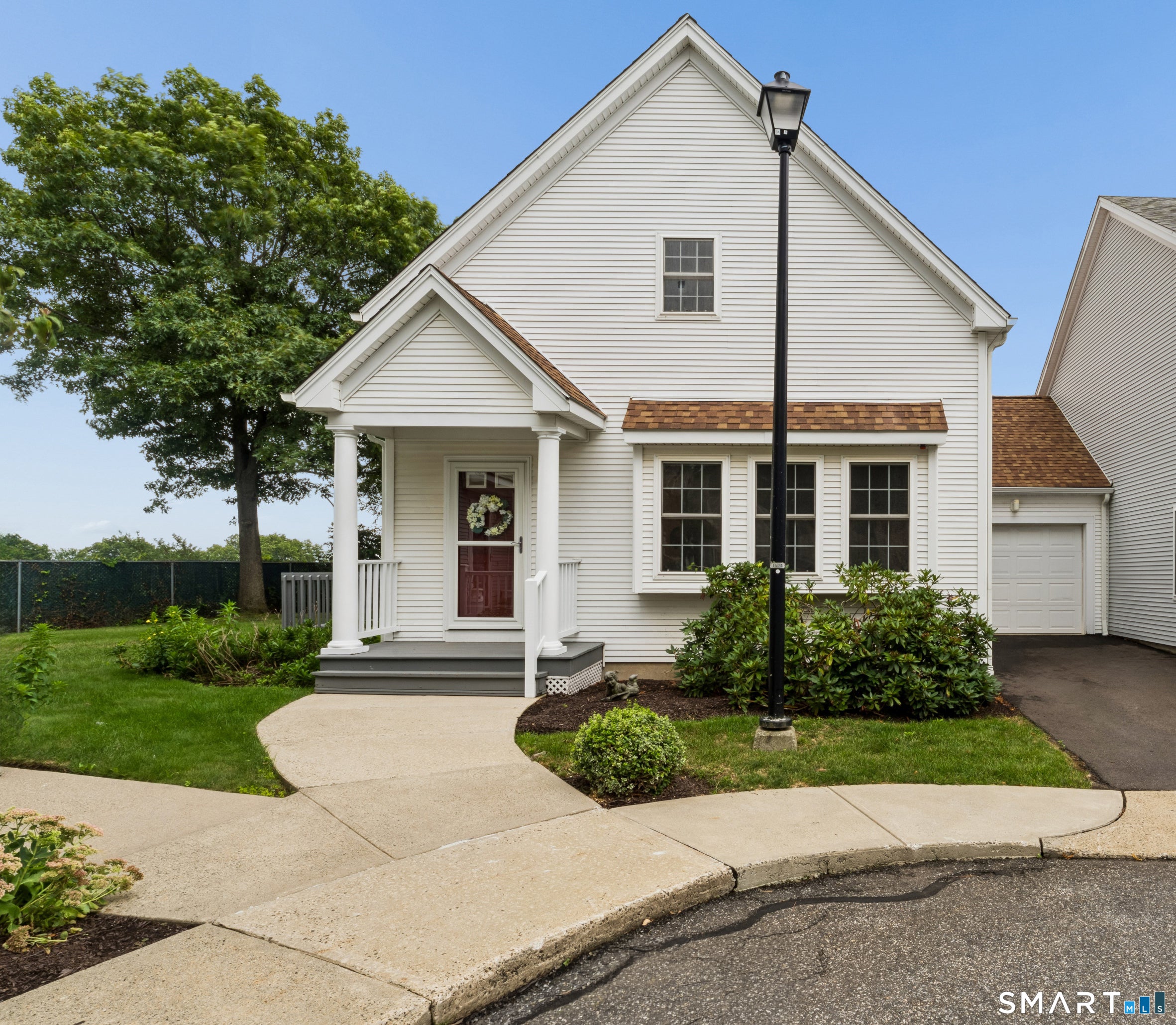 73 Forest Road A