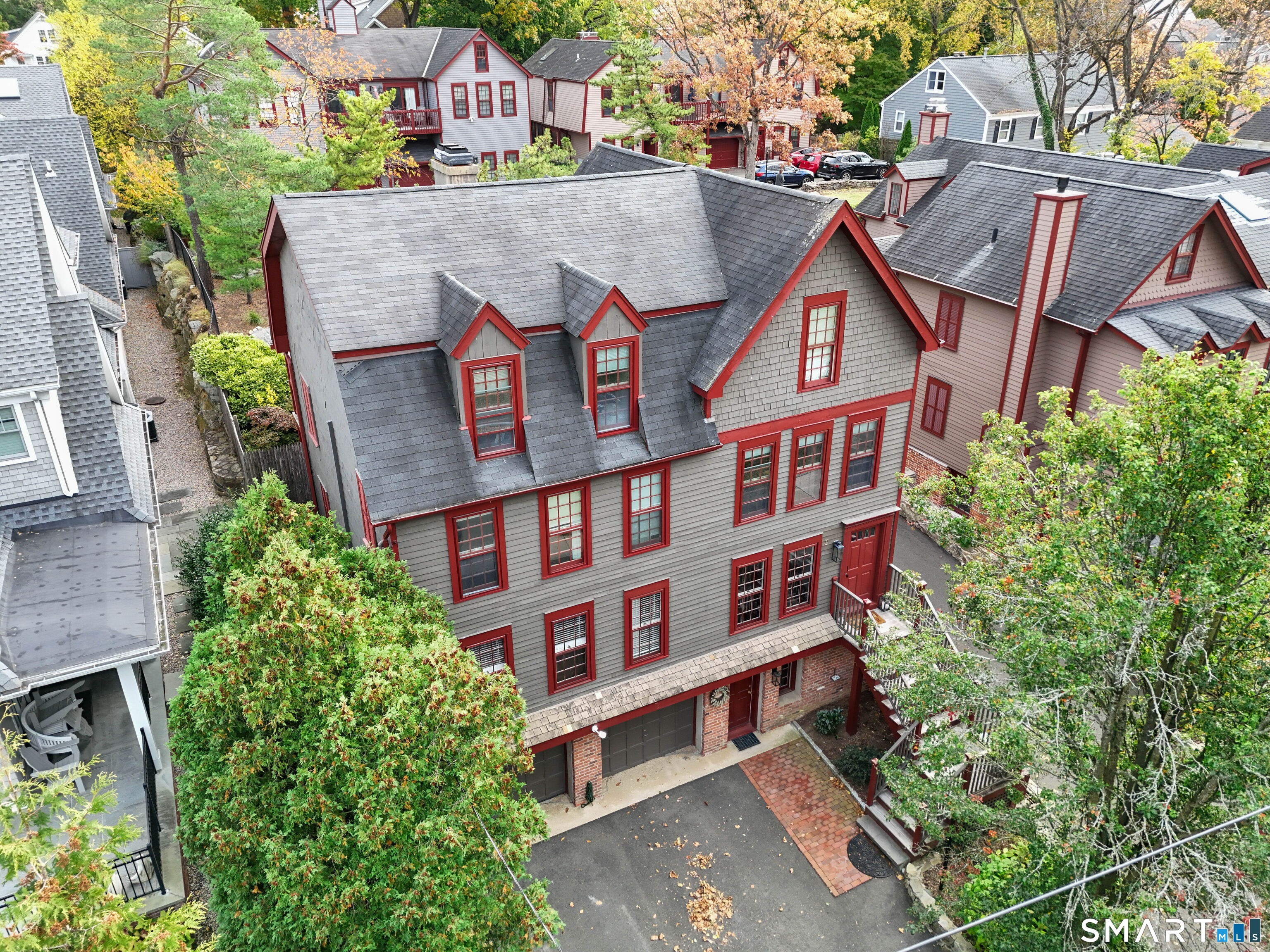 49 Indian Harbor Drive 1