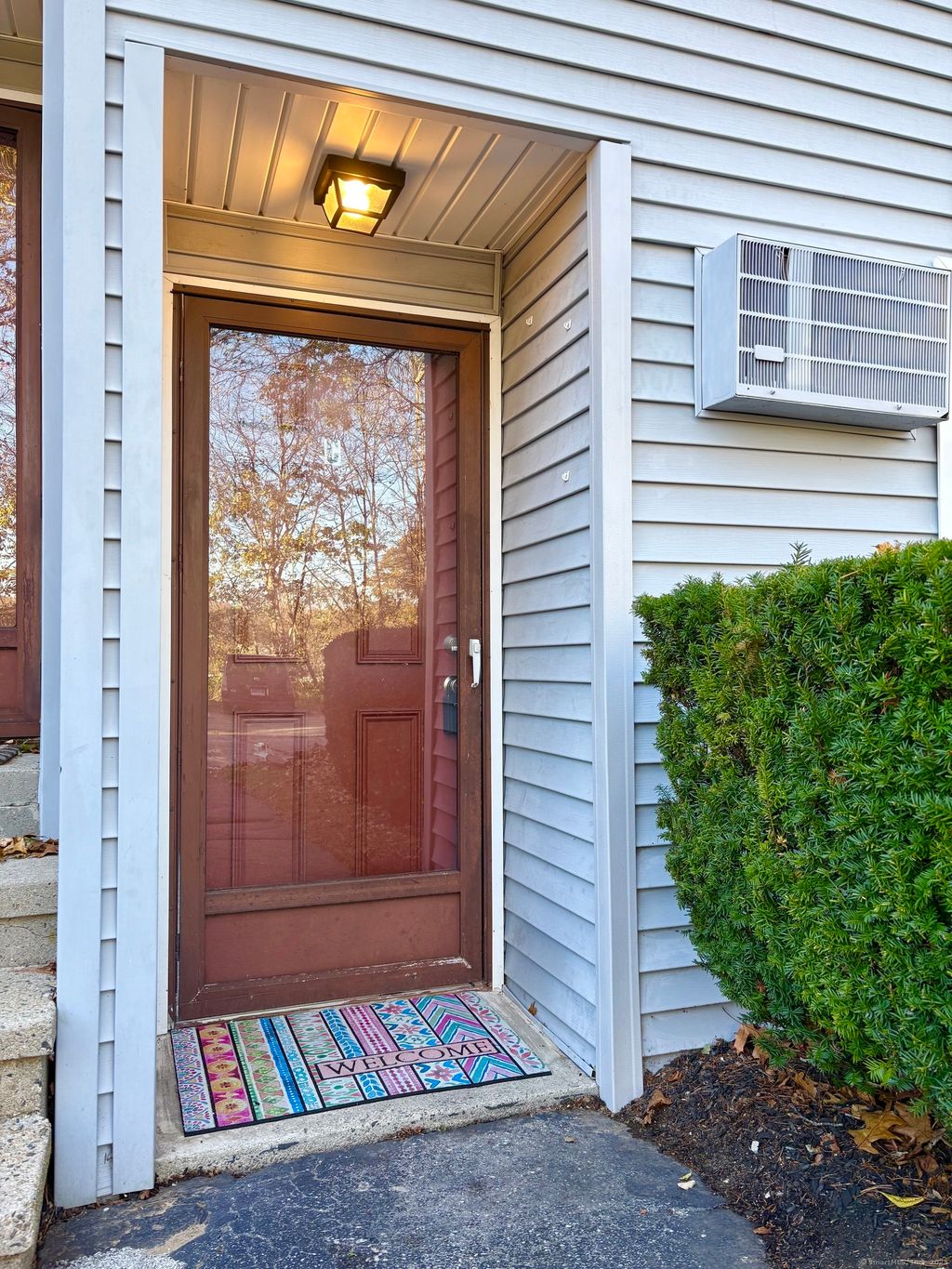 Photo of 292 Meridian Street #APT C, Groton, CT 06340 (MLS # 24133724)