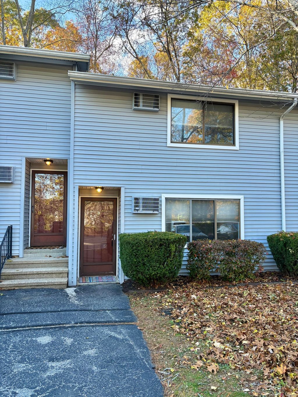 Photo of 292 Meridian Street #APT C, Groton, CT 06340 (MLS # 24133724)