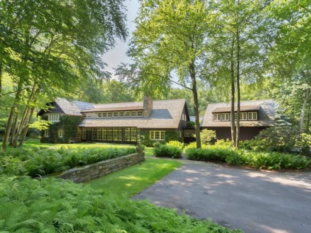 Photo 1 of 24 Lower Cross Road, Greenwich, Connecticut, $5,250,000, Web #: 99098283