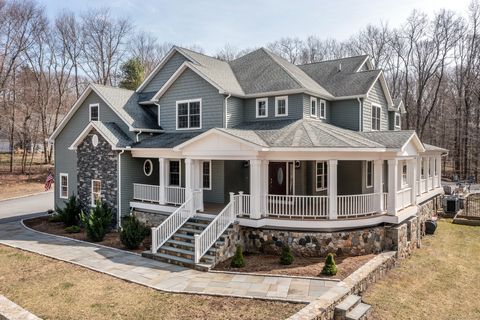 MLS: 24084286