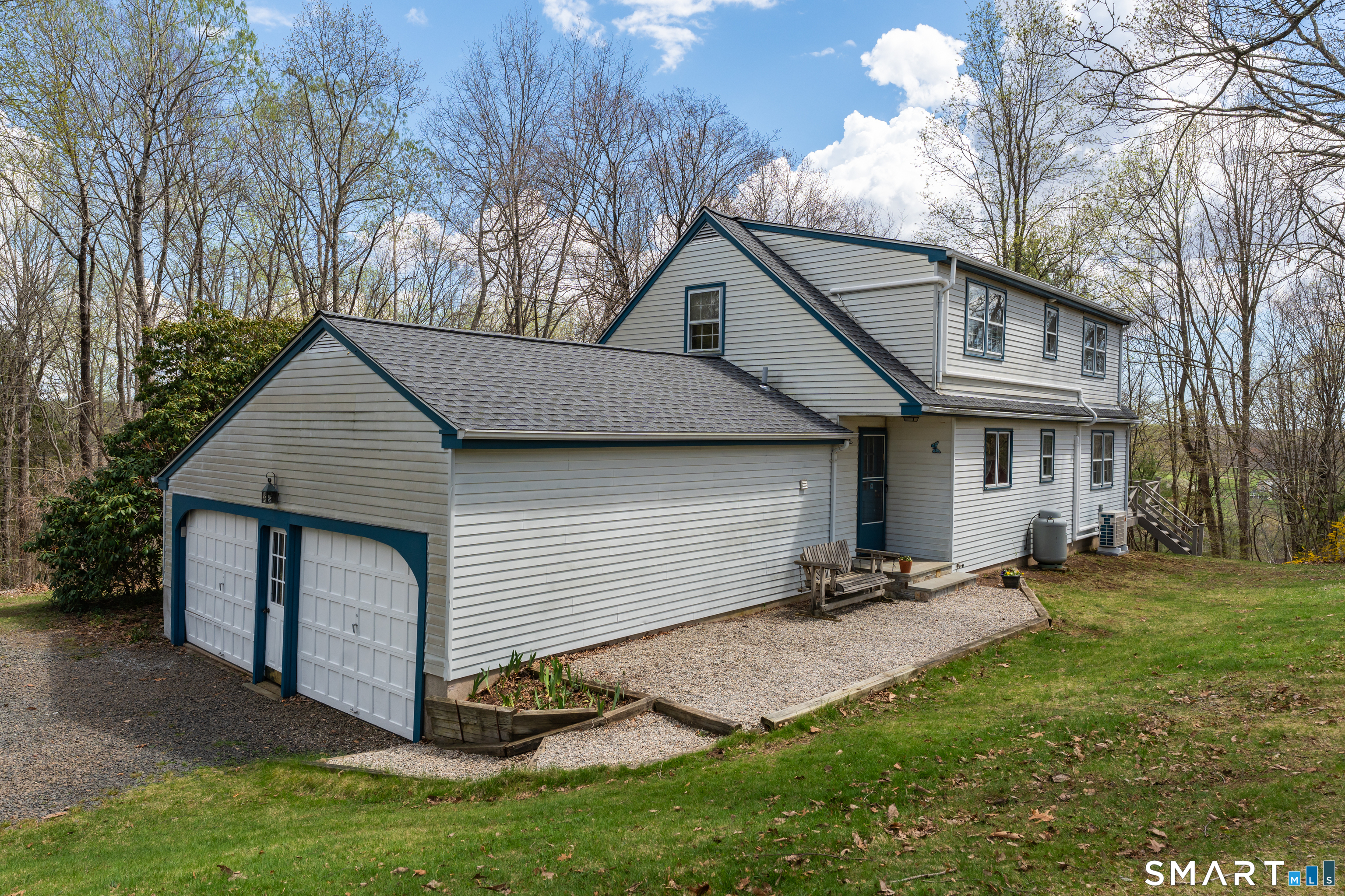 94 Quonnipaug Hill Road