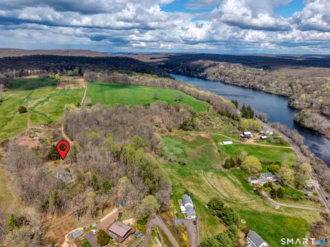 Photo of 94 Quonnipaug Hill Road, Guilford, CT 06437 (MLS # 24168408)