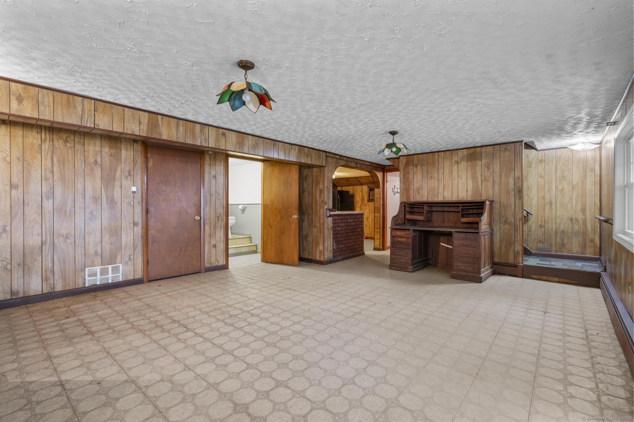 7 Hodio Drive, Ansonia, Connecticut image 22
