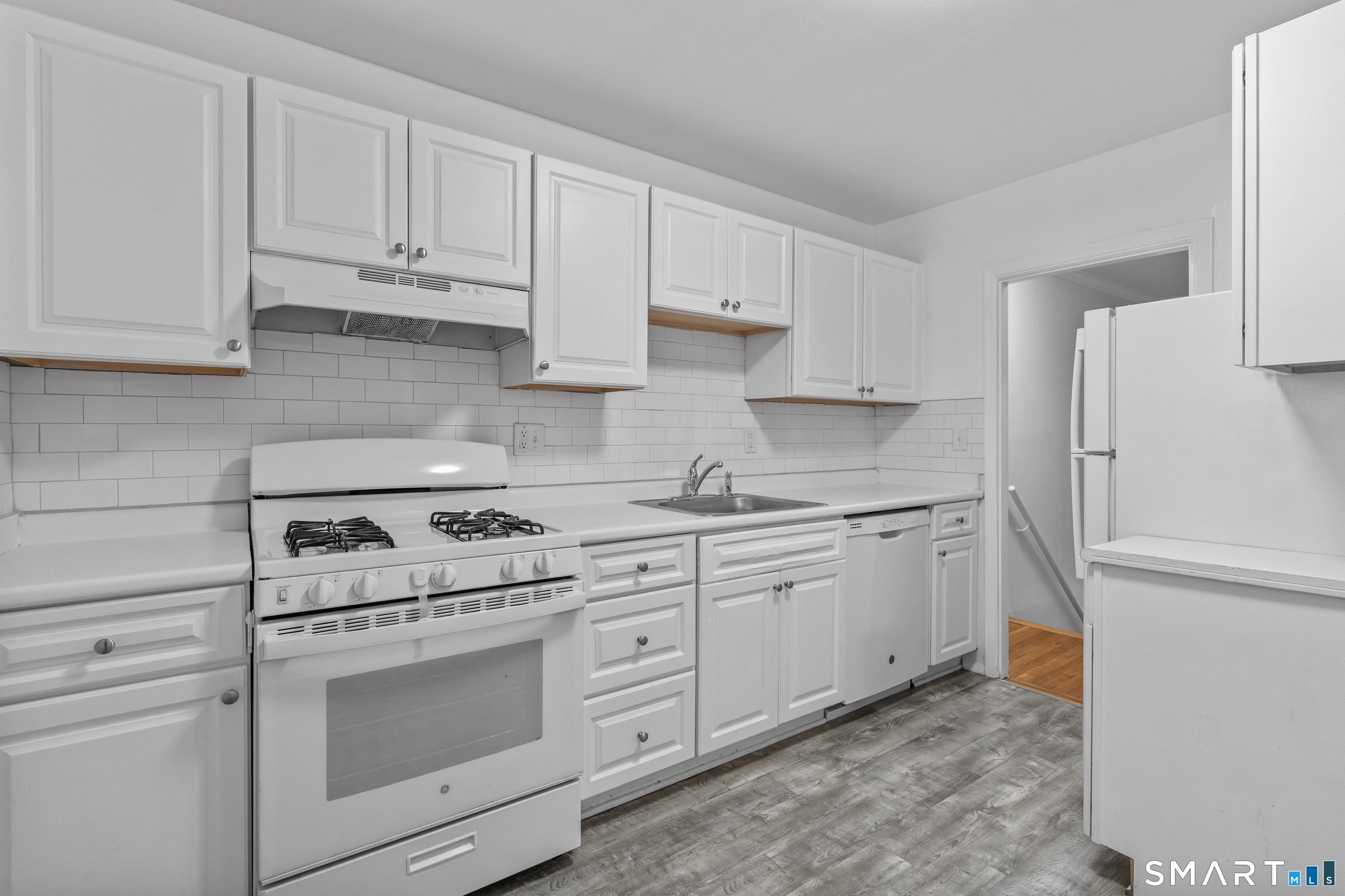 18 Hamilton Court B
