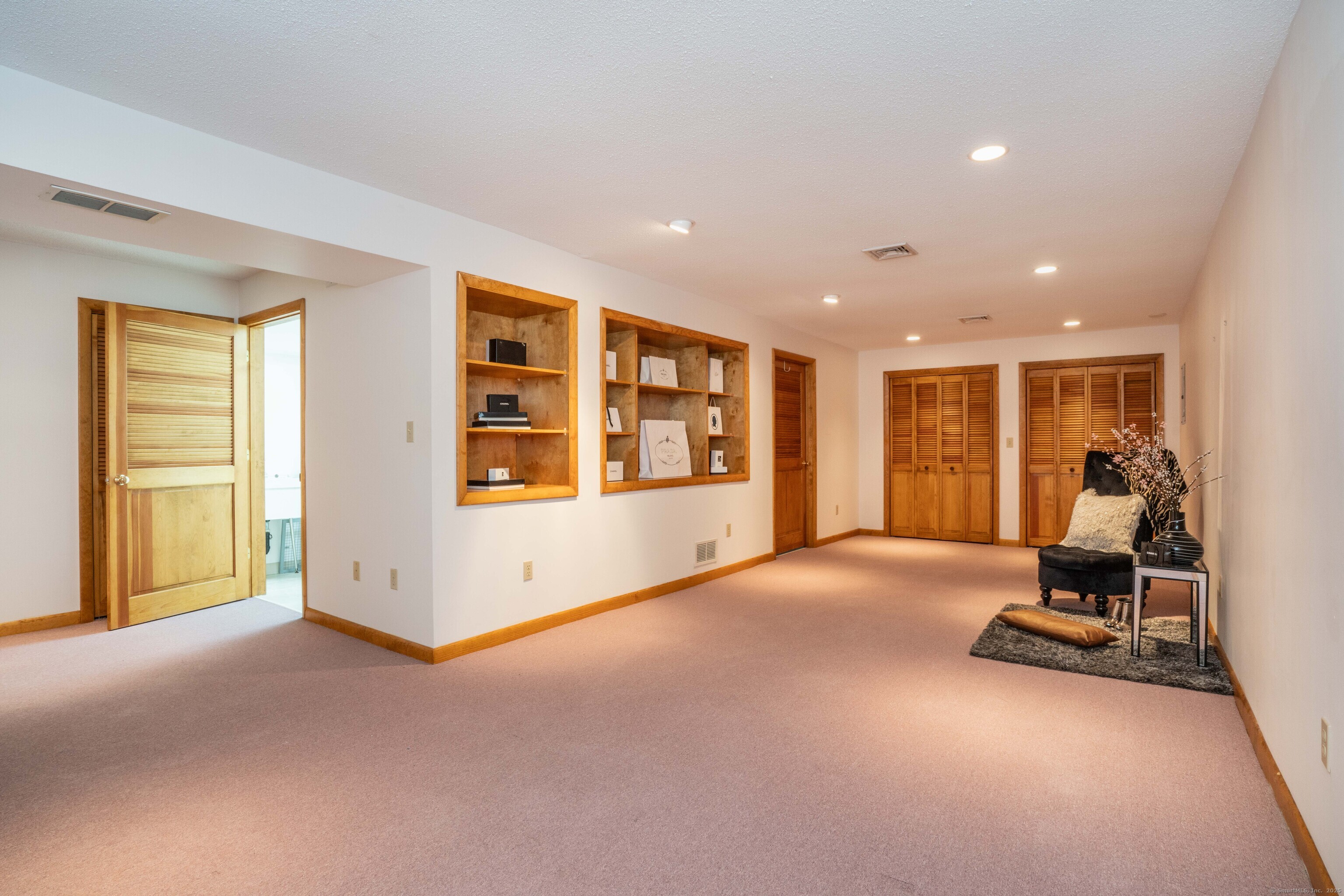 592 Mountain Road #A, West Hartford, Connecticut image 25