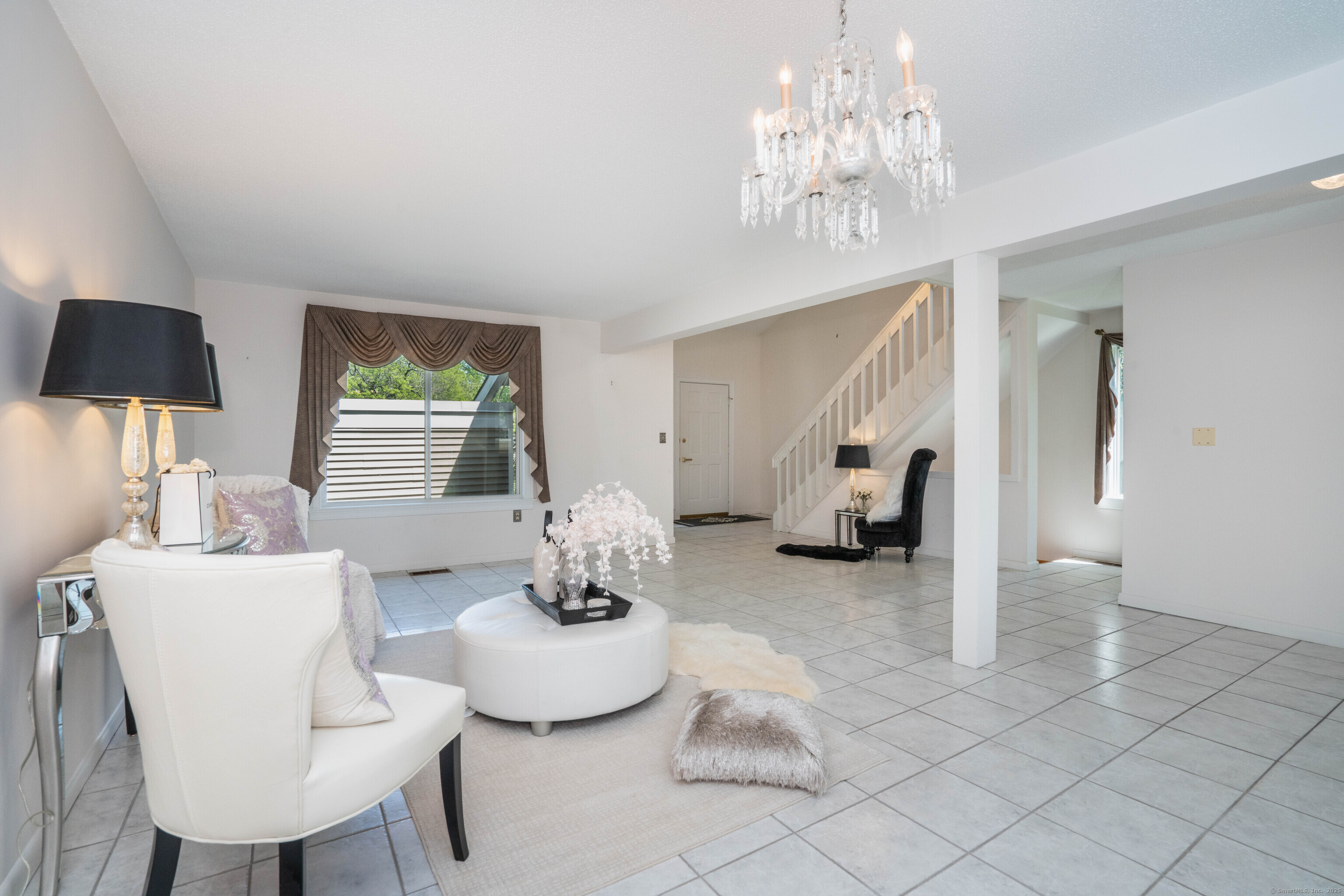592 Mountain Road #A, West Hartford, Connecticut image 6