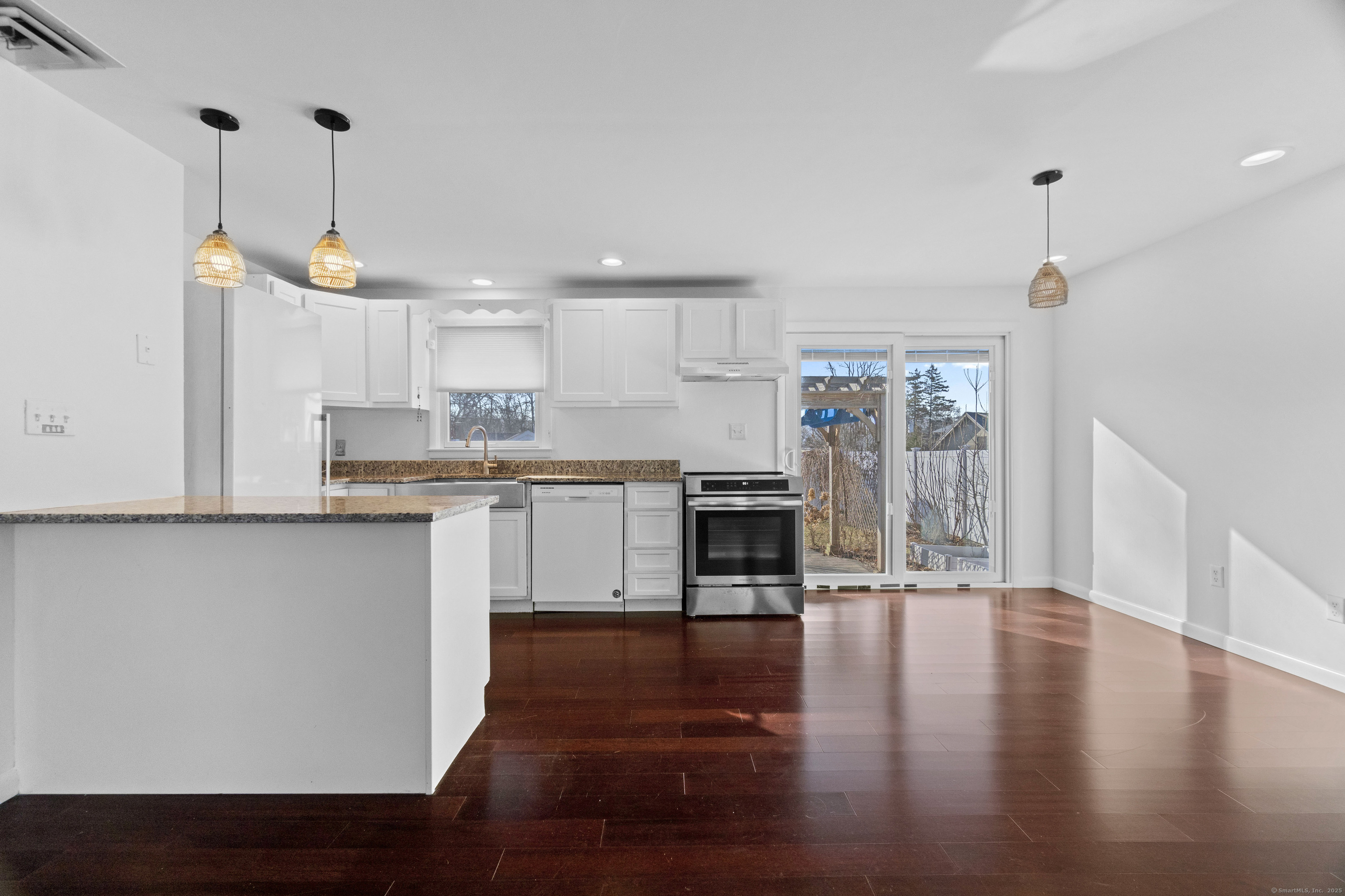 14 Bassett Road, Branford, Connecticut image 14