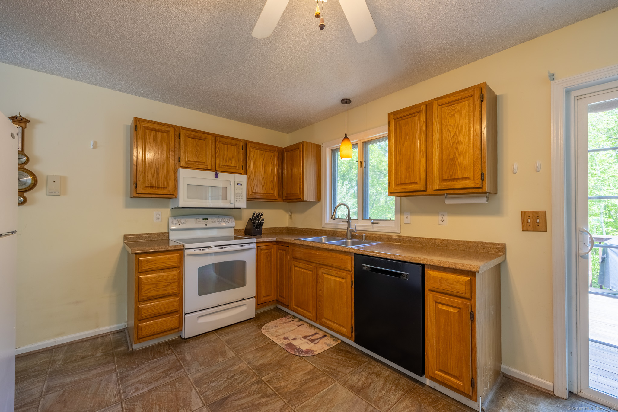 1 Cheryl Lane, Prospect, Connecticut image 4