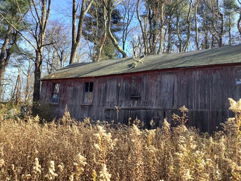 A home in Warren