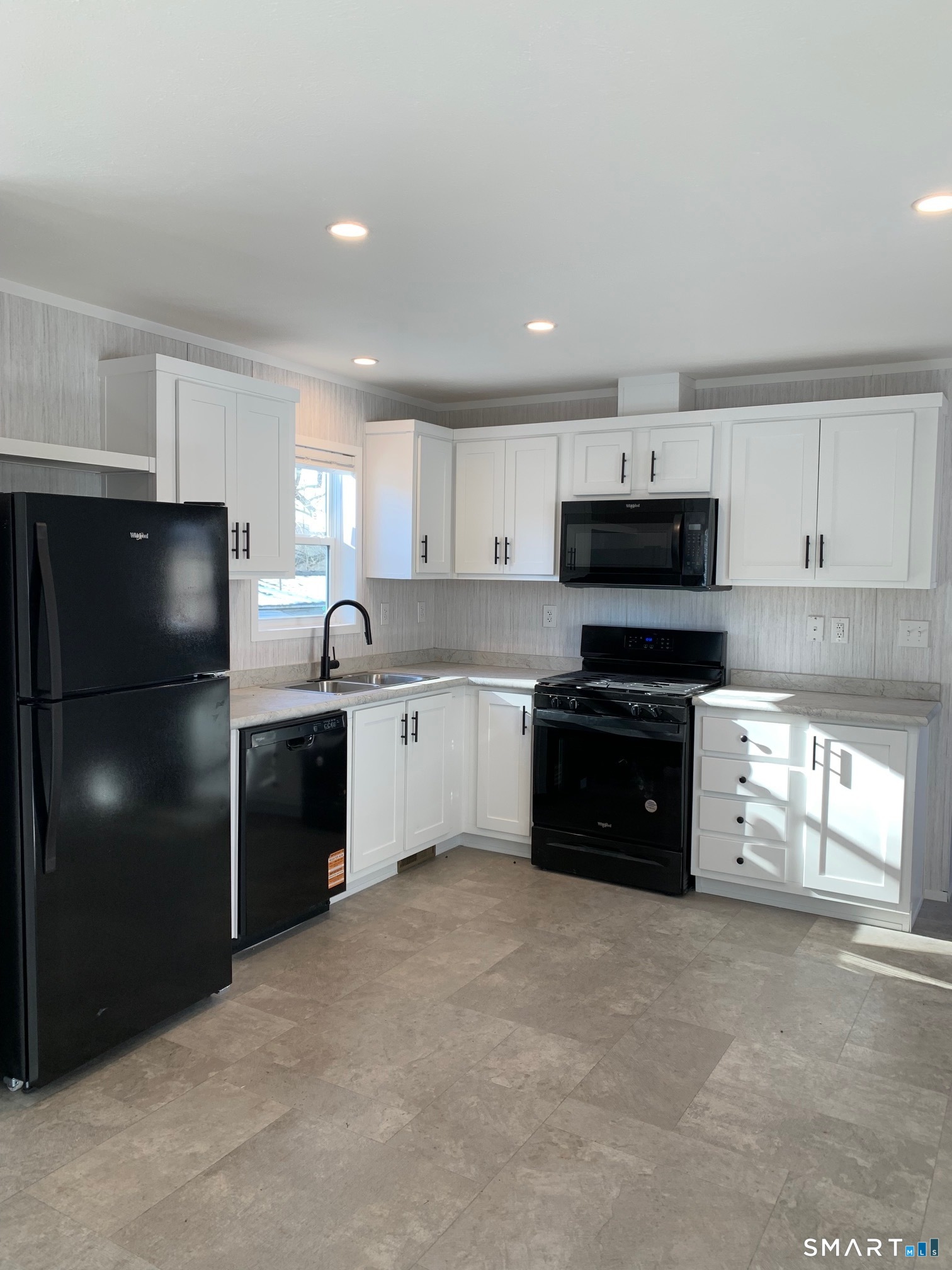 1950 North Broad Street APT 27