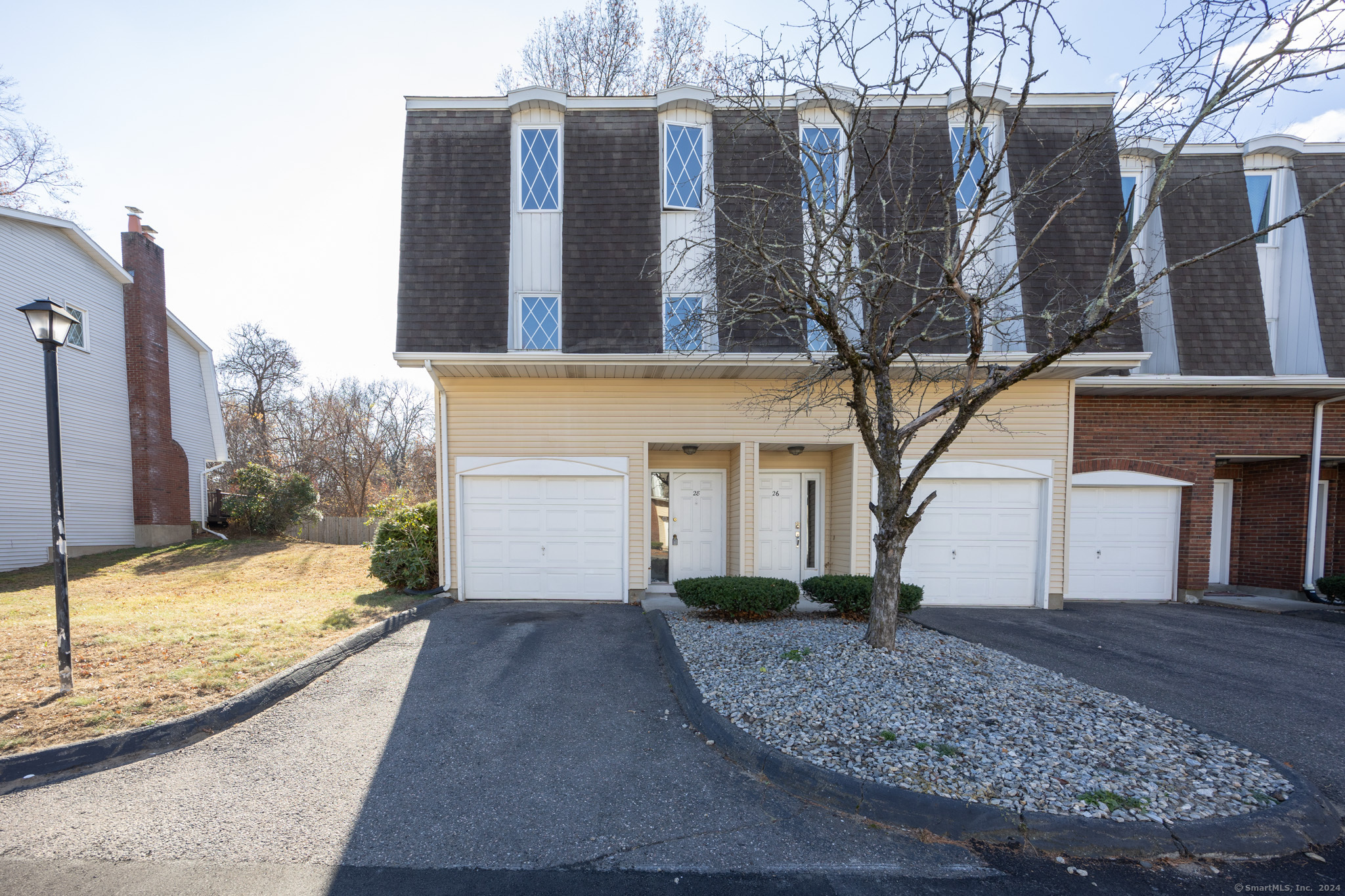 28 Northbrook Court 28, East Hartford, Connecticut - 2 Bedrooms  
2 Bathrooms  
5 Rooms - 