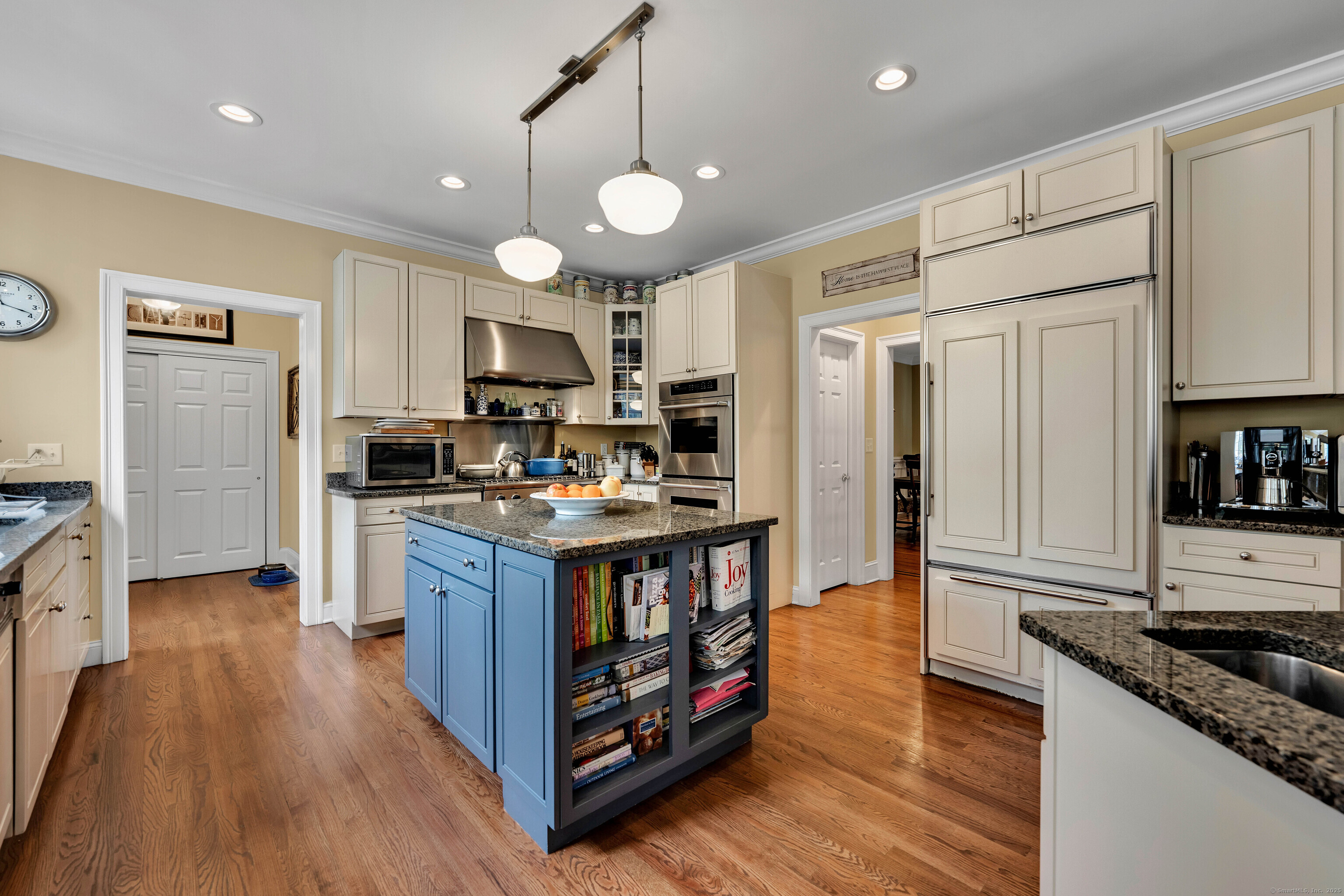 45 E Farm Road, Middlebury, Connecticut image 9