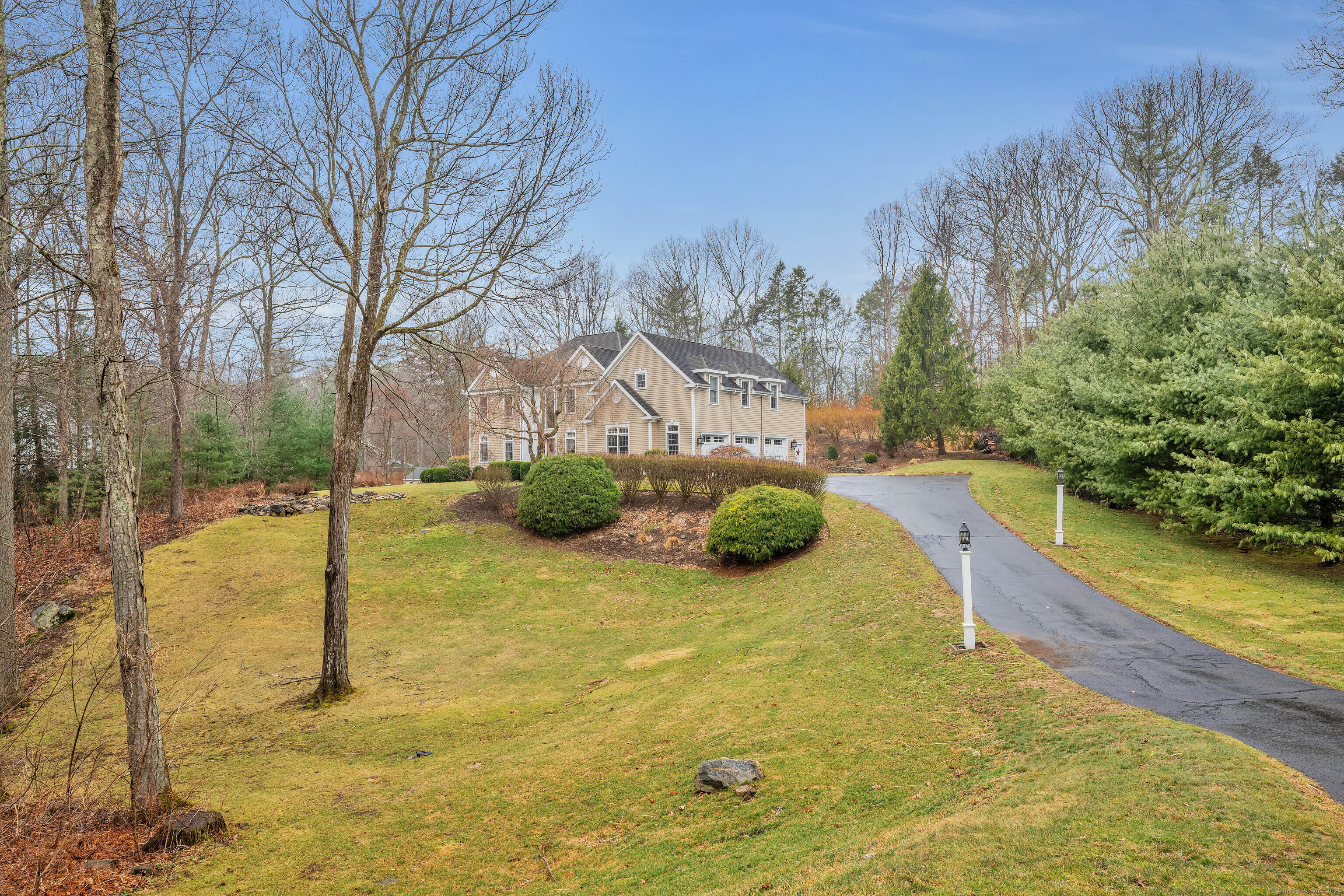 45 E Farm Road, Middlebury, Connecticut image 3