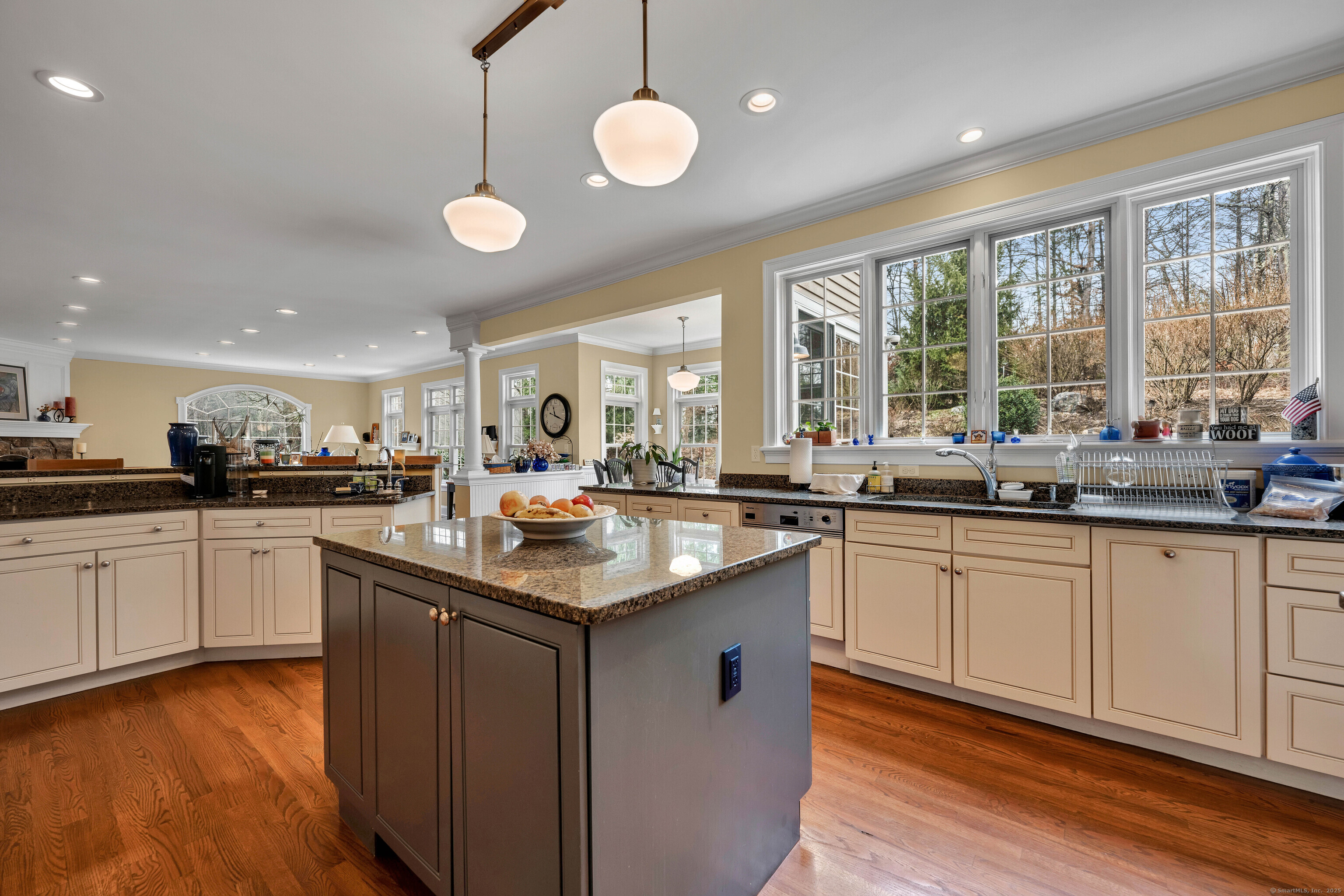 45 E Farm Road, Middlebury, Connecticut image 8