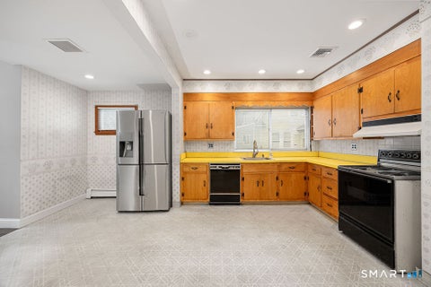 Tiny photo for 78 Knapp Street, Stamford, CT 06907 (MLS # 24208522)