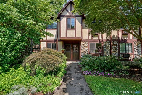Photo of 221 Foxwood Lane #221, Milford, CT 06460 (MLS # 24194444)
