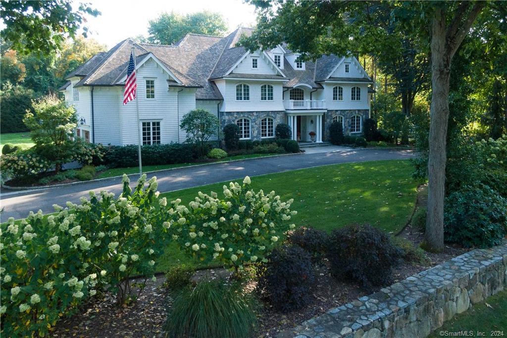 Photo 1 of 165 Weeburn Drive, New Canaan, Connecticut, $3,995,000, Web #: 170623553