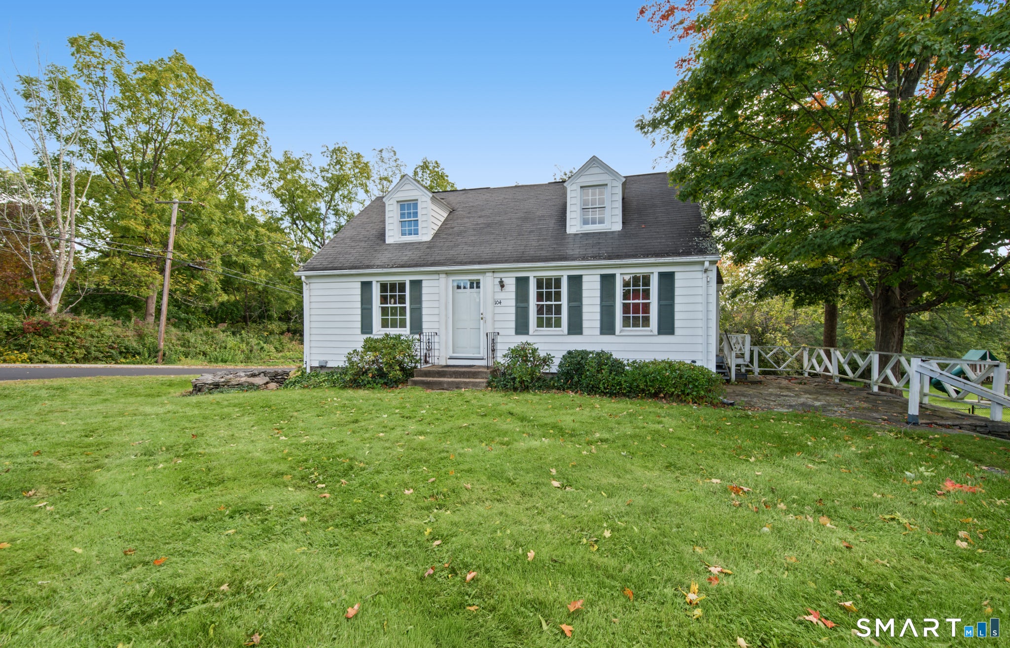 104 Tolland Green