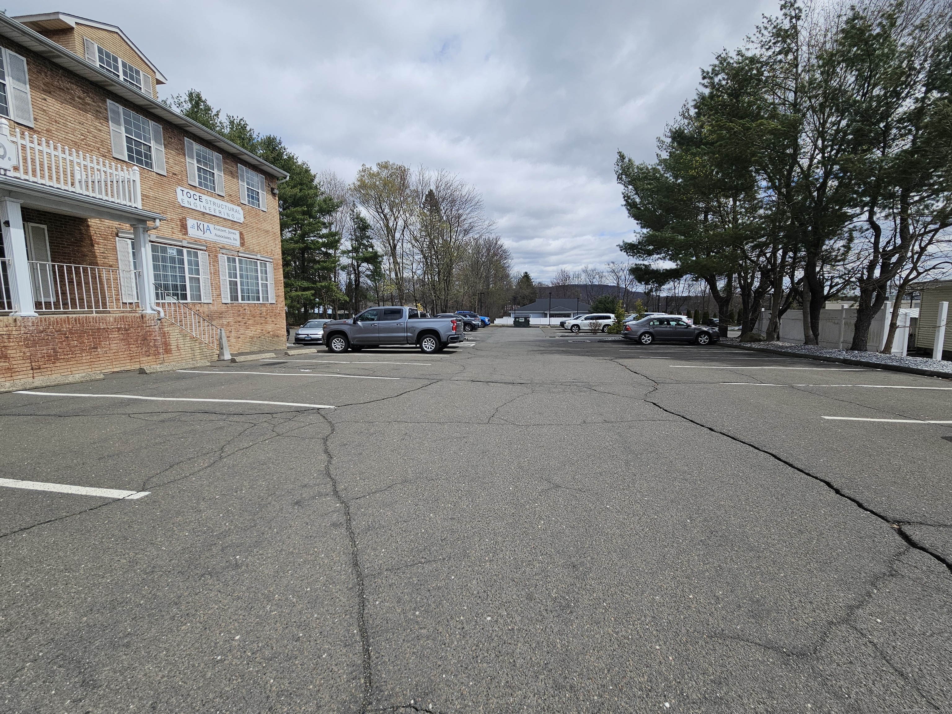 1755 Meriden Waterbury Turnpike 4+5