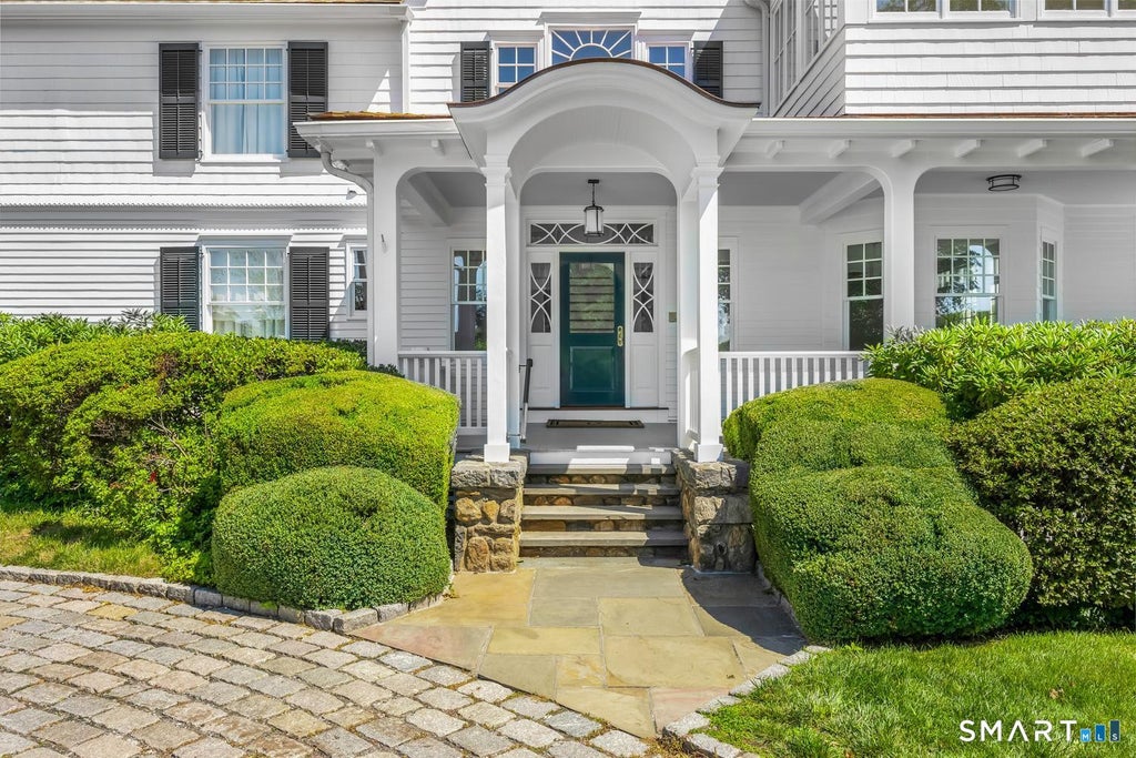 Photo of 155 Long Neck Point Road, Darien, CT 06820 (MLS # 24186570)