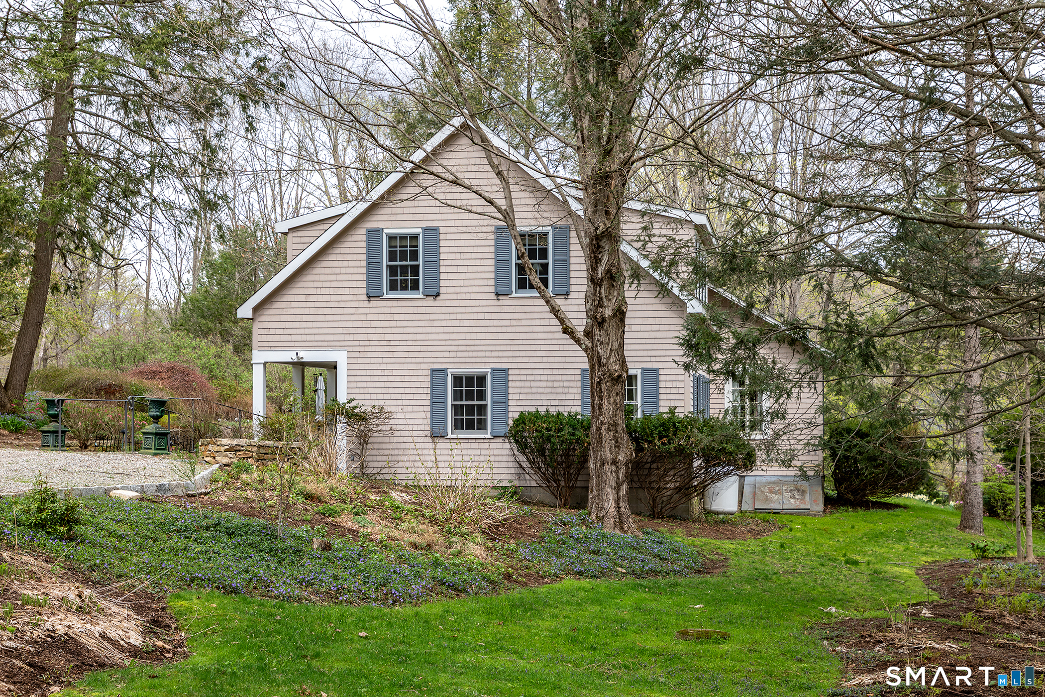 46 Spooner Hill Road