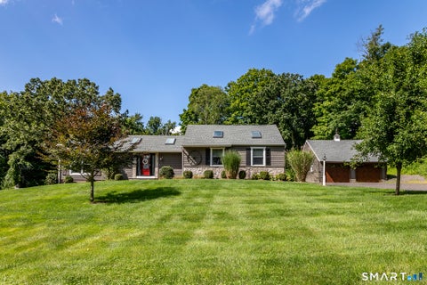 Photo of 31 Bethwood Lane, Woodbury, CT 06798 (MLS # 24203113)