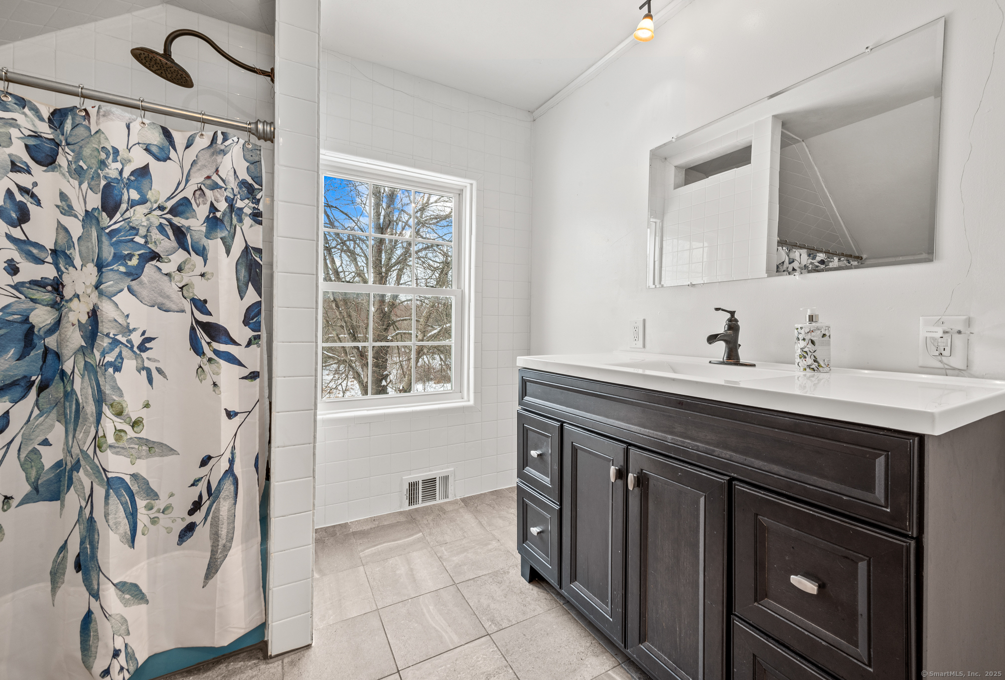 75 West Street, Stafford, Connecticut image 25
