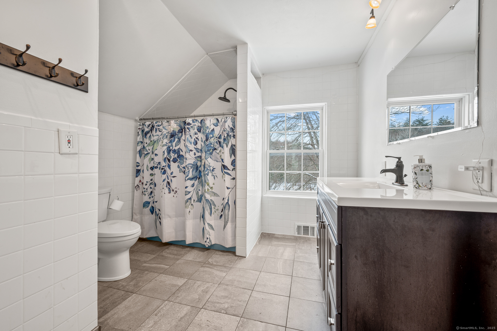 75 West Street, Stafford, Connecticut image 24