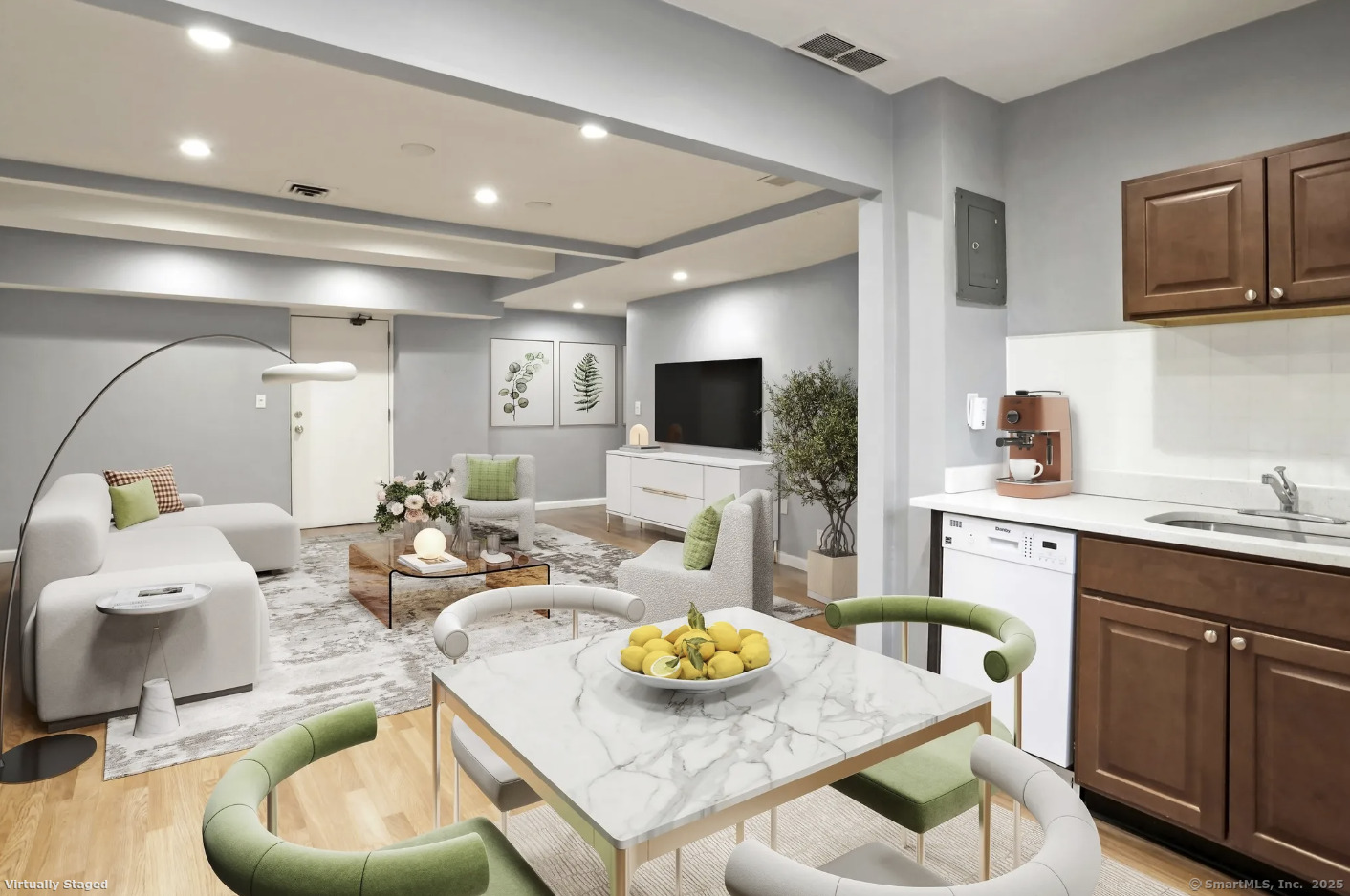Rental Property at 7 4th Street L1, Stamford, Connecticut - Bedrooms: 1 
Bathrooms: 1 
Rooms: 3  - $2,100 MO.