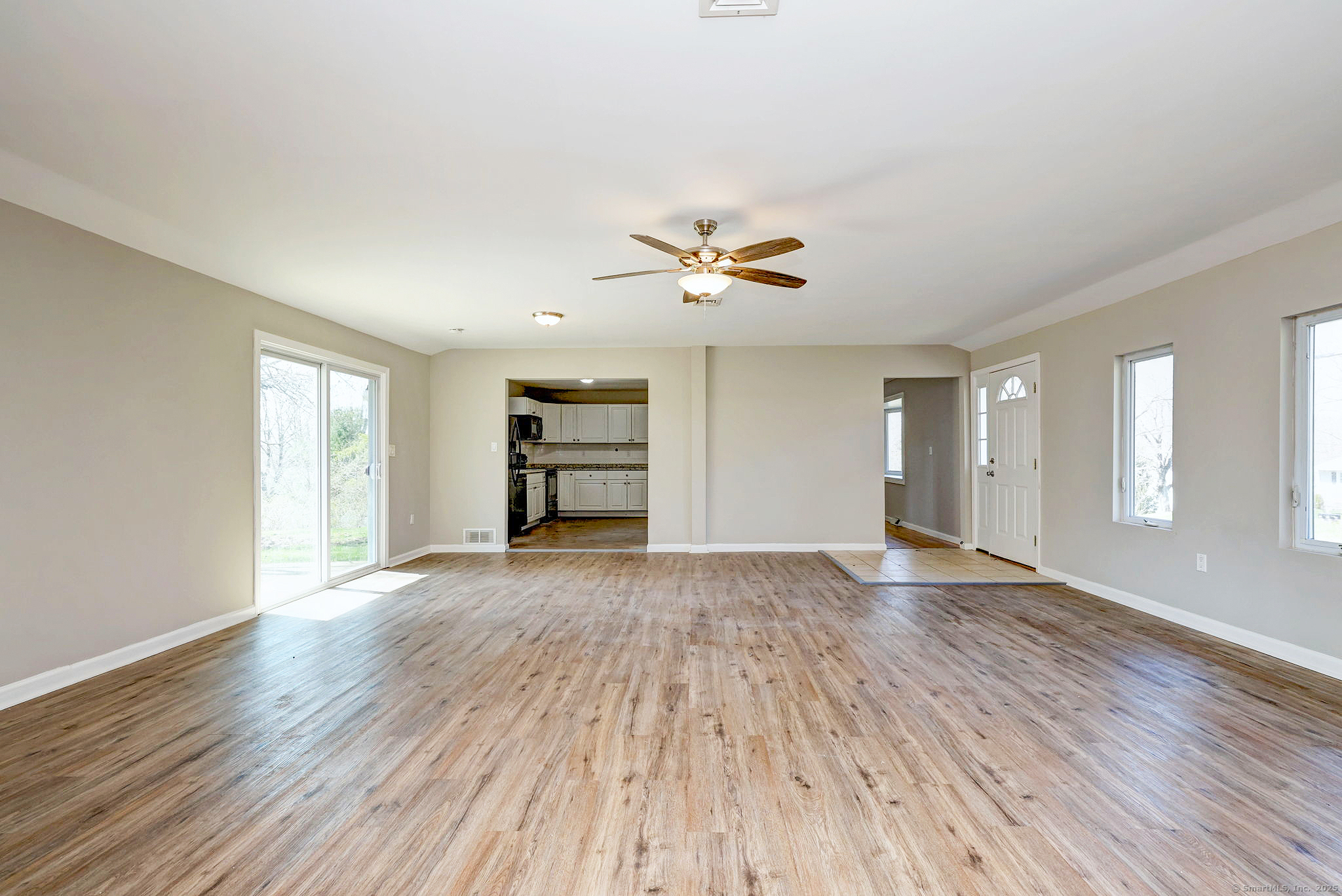 19 Miller Road, North Branford, Connecticut image 5