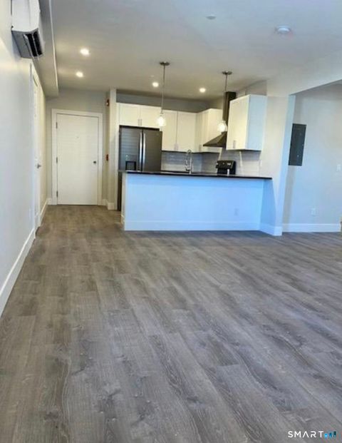 Multifamily For Rent - 1903 Post Road #1917<br/> Fairfield, CT 06824