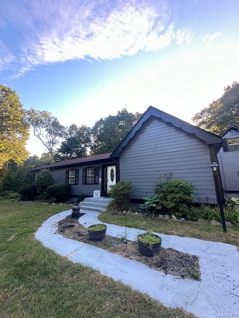 A home in Ledyard