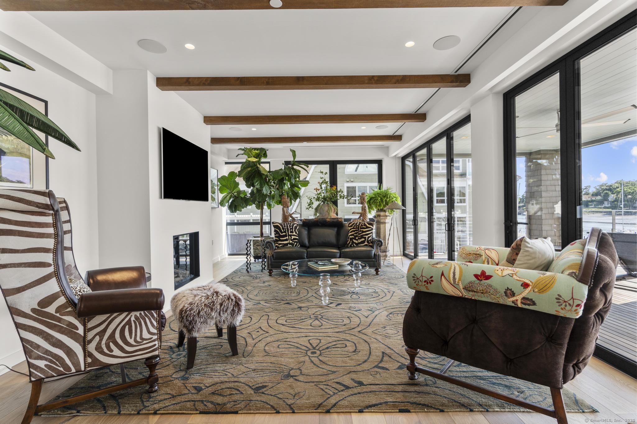 Norwalk, Connecticut 06853, United States, 3 Bedrooms Bedrooms, ,3 BathroomsBathrooms,Residential,Active,213964