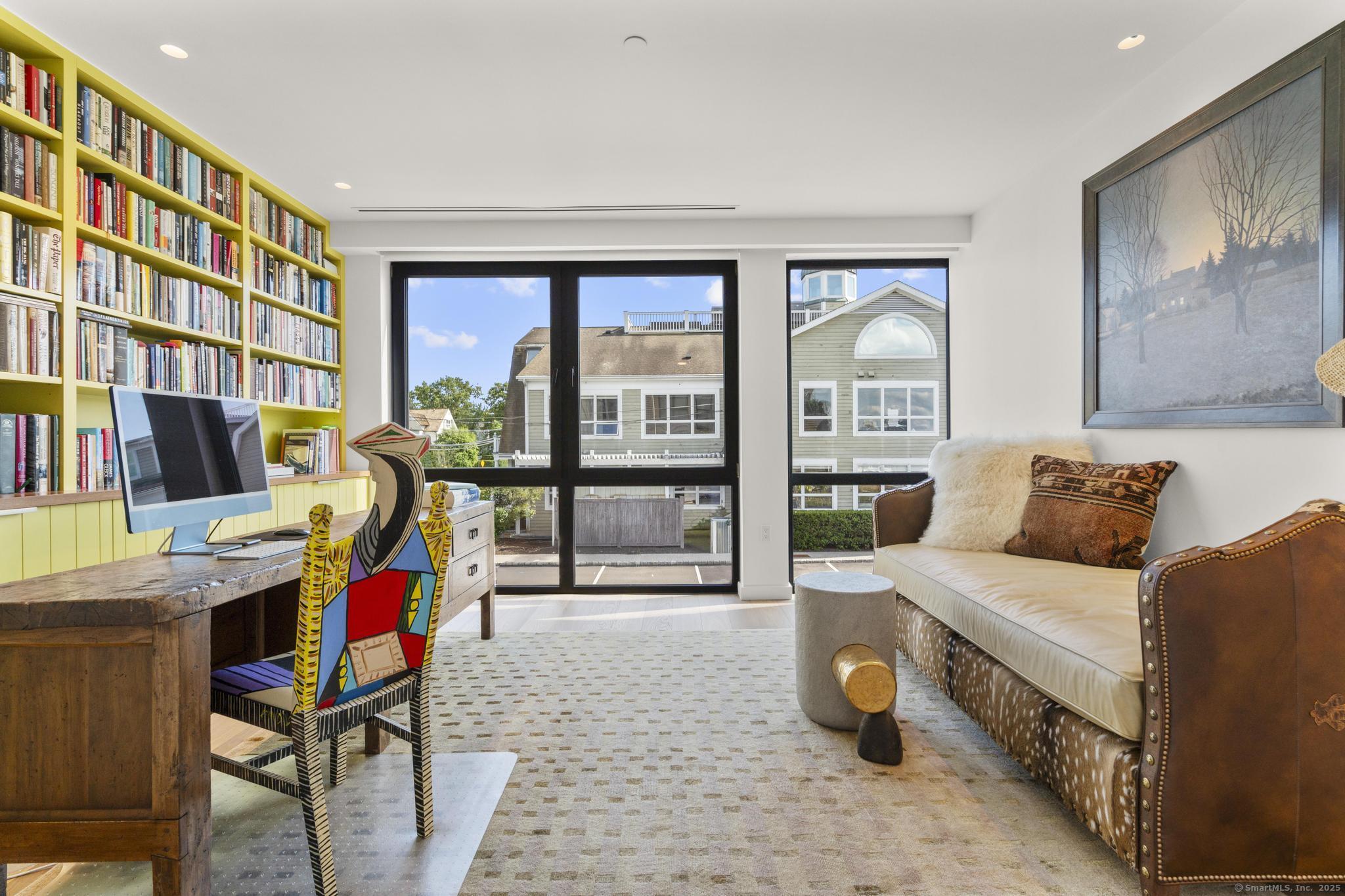 Norwalk, Connecticut 06853, United States, 3 Bedrooms Bedrooms, ,3 BathroomsBathrooms,Residential,Active,213964