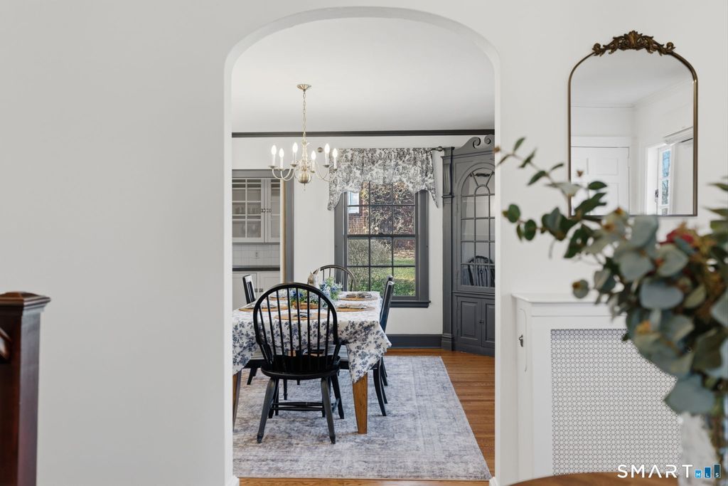 Photo of 11 Mansfield Terrace, Middletown, CT 06457 (MLS # 24159471)