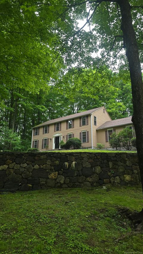 15 Packer Brook Road Redding CT 06896