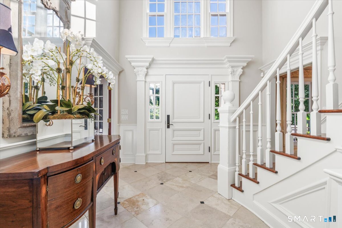 83 Long Lots Road