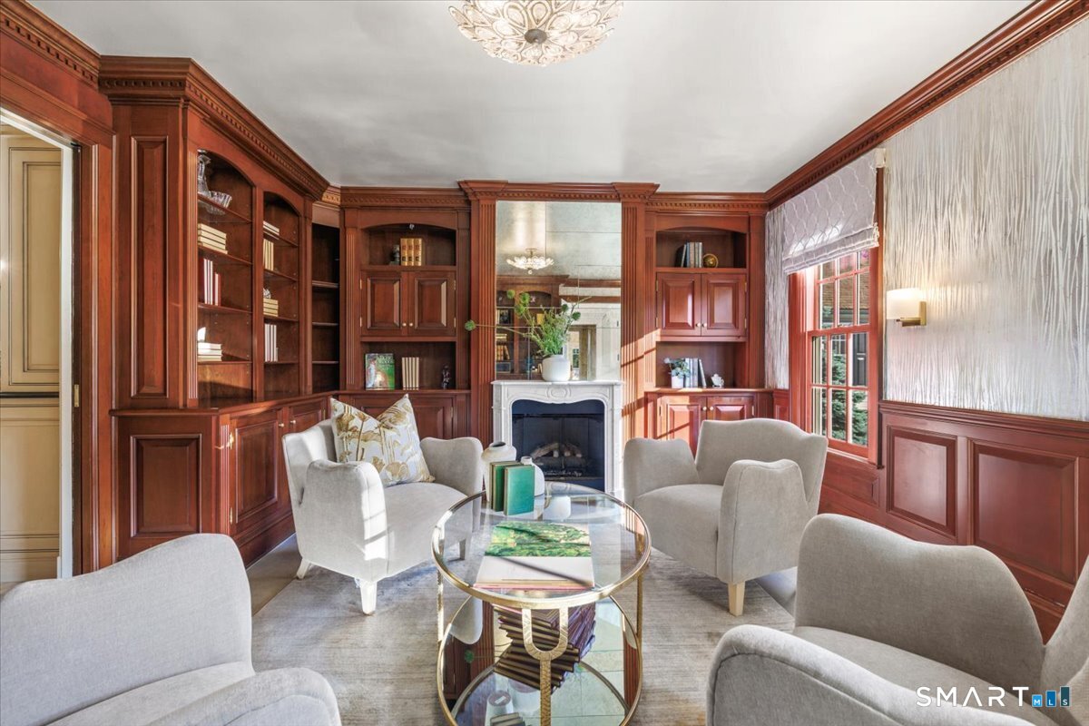 83 Long Lots Road
