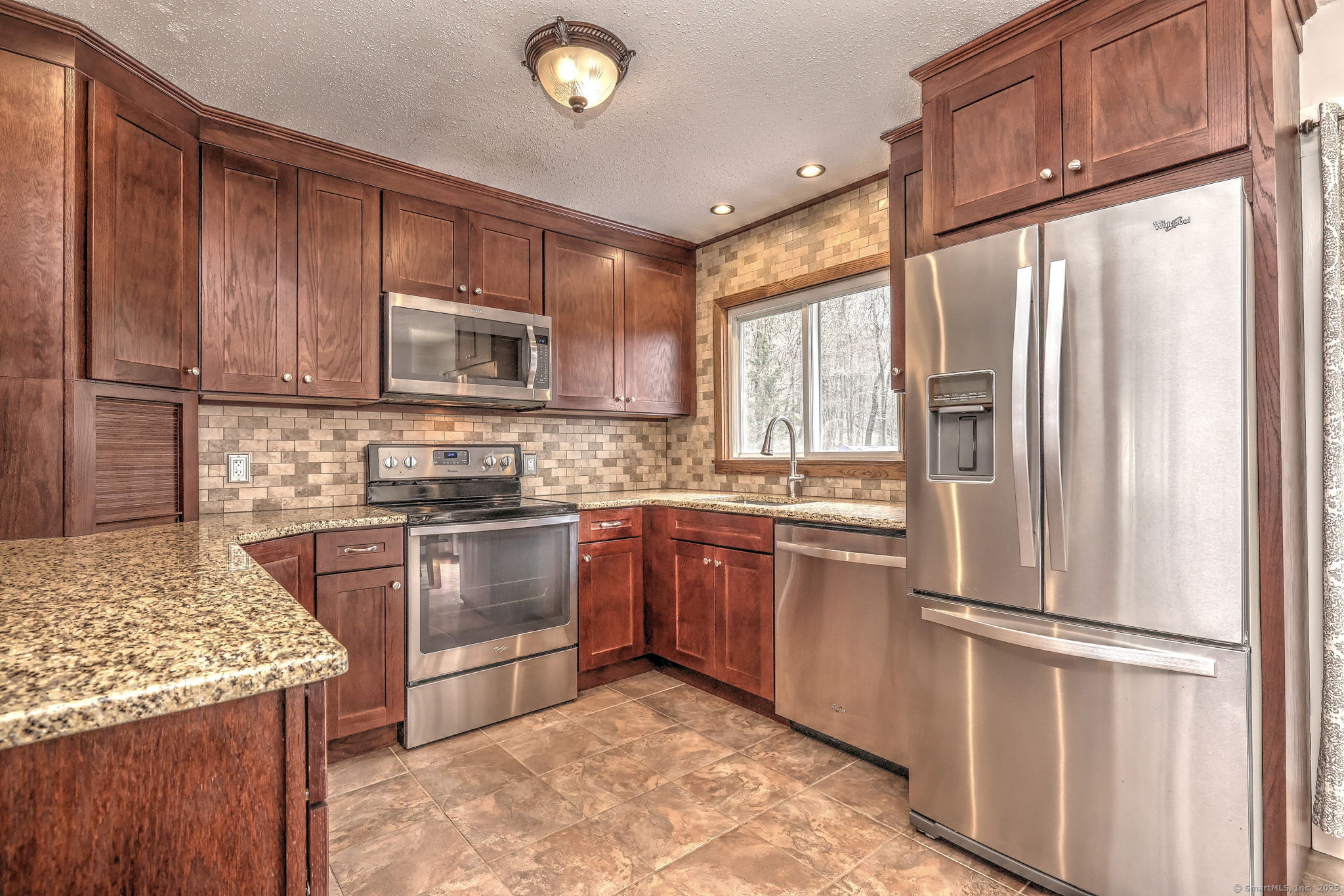 45 Summerfield Street, Beacon Falls, Connecticut image 12
