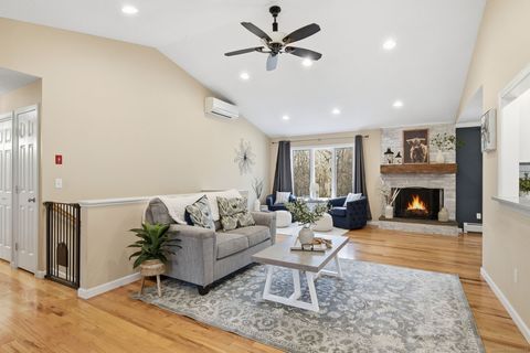 Tiny photo for 3 Hemlock Circle, Stafford, CT 06076 (MLS # 24142387)