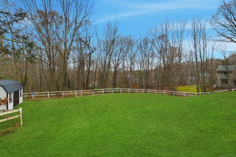 Tiny photo for 3 Hemlock Circle, Stafford, CT 06076 (MLS # 24142387)