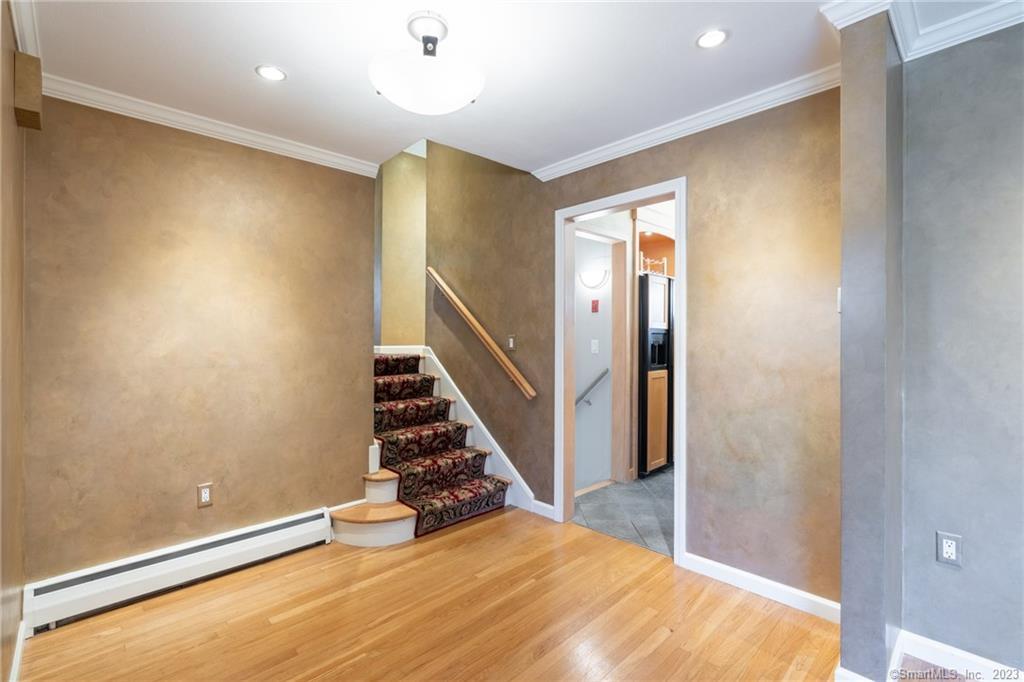 Photo 7 of 40 of 149 Simsbury Road house