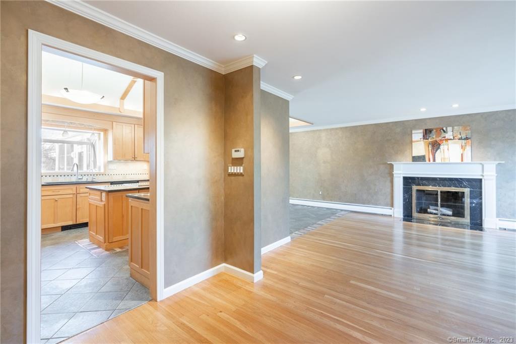Photo 5 of 40 of 149 Simsbury Road house