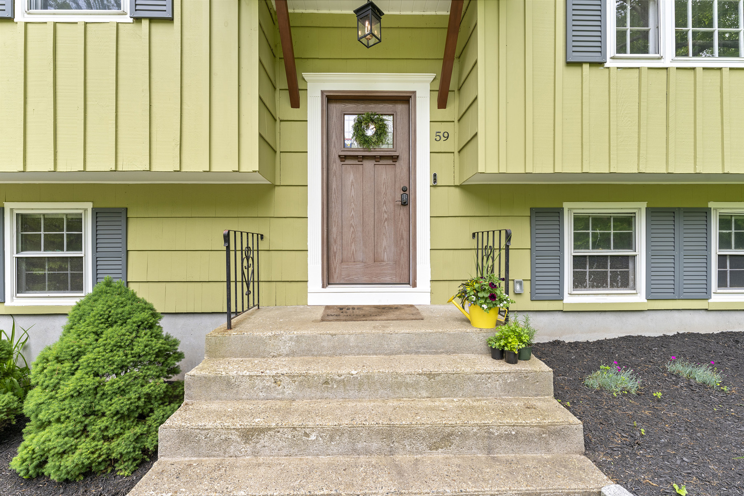 59 Apple Road