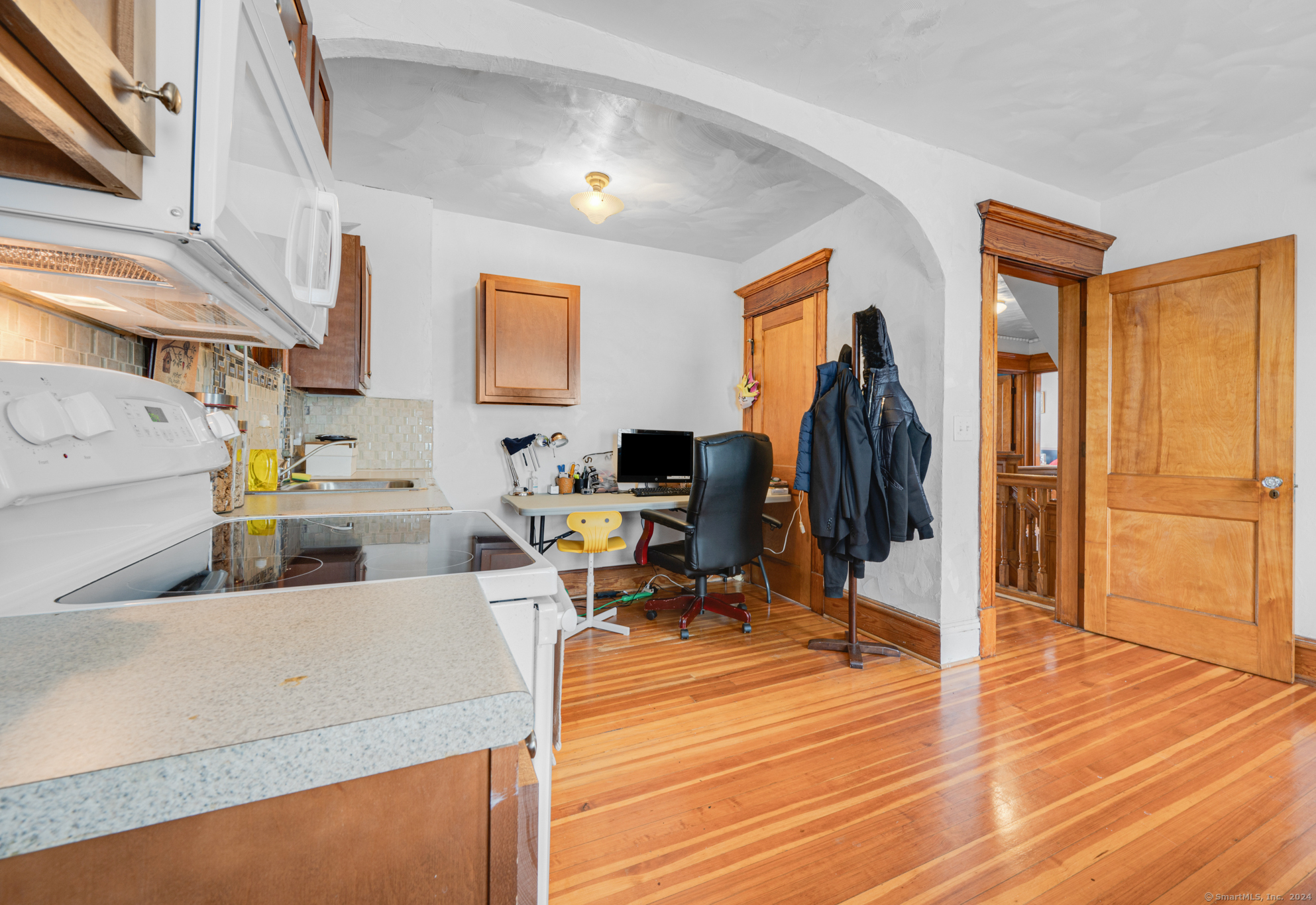 345 Highland Avenue, Waterbury, Connecticut image 8