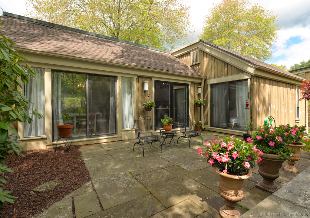 685 Heritage Village #A, Southbury, Connecticut image 19