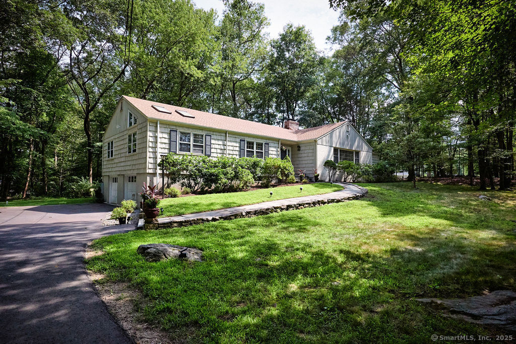 135 Foxwood Road