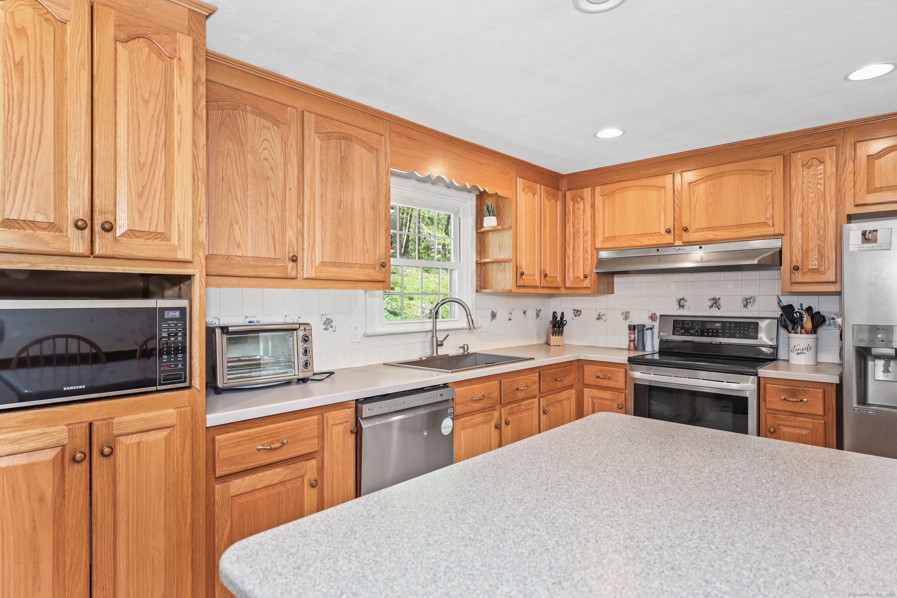 108 Fox Den Road, Bristol, Connecticut image 11